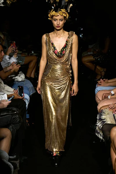 Look 5